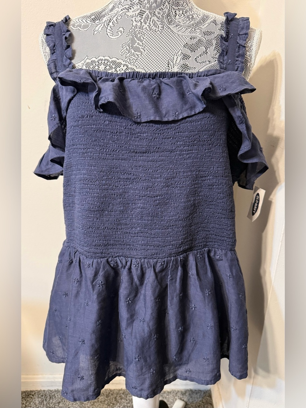NWT Old Navy Tank Top Women's XL Navy Blue Smocked Ruffle Sleeveless Eyelet $32